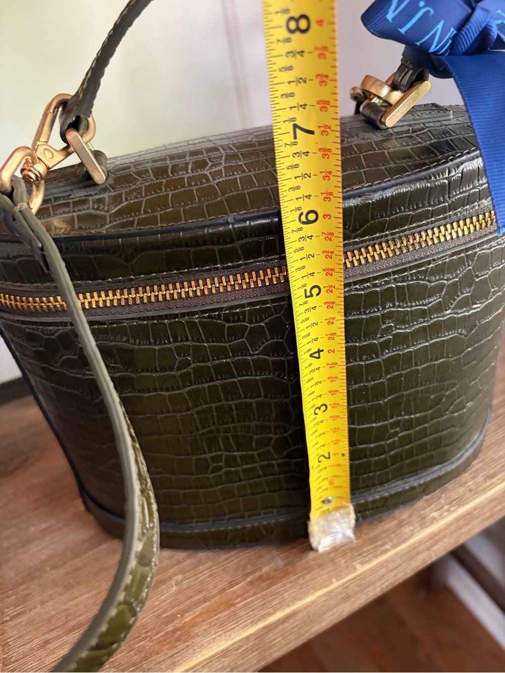 J. McLaughlin Lyla Leather Bucket Bag in Croc ~NWT~ - Picture 9 of 10